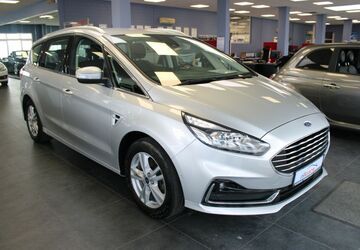 Ford S-Max 97.950 km 19.780 &euro; Euskirchen 53881