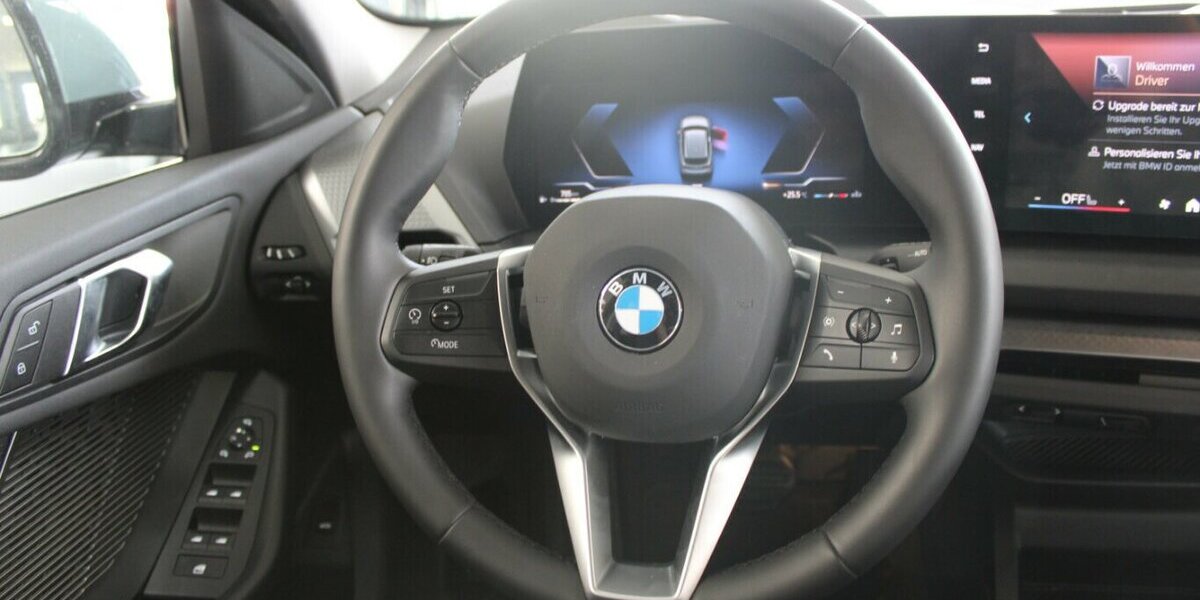 BMW 120 Aut. - Head-Up - 360° - 29.462 km 26.980 &euro; Euskirchen 53881