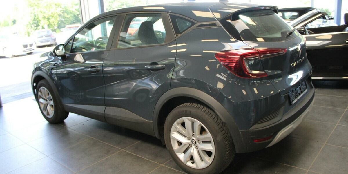 Renault Captur TCe Mild Hibrid 140 GPF EQUILIBRE 86.838 km 14.980 &euro; Euskirchen 53881