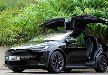 Tesla Model X 80.429 km 88.980 &euro; Köln 50996