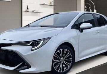 Toyota Corolla 81.218 km 18.688 &euro; Köln 51069