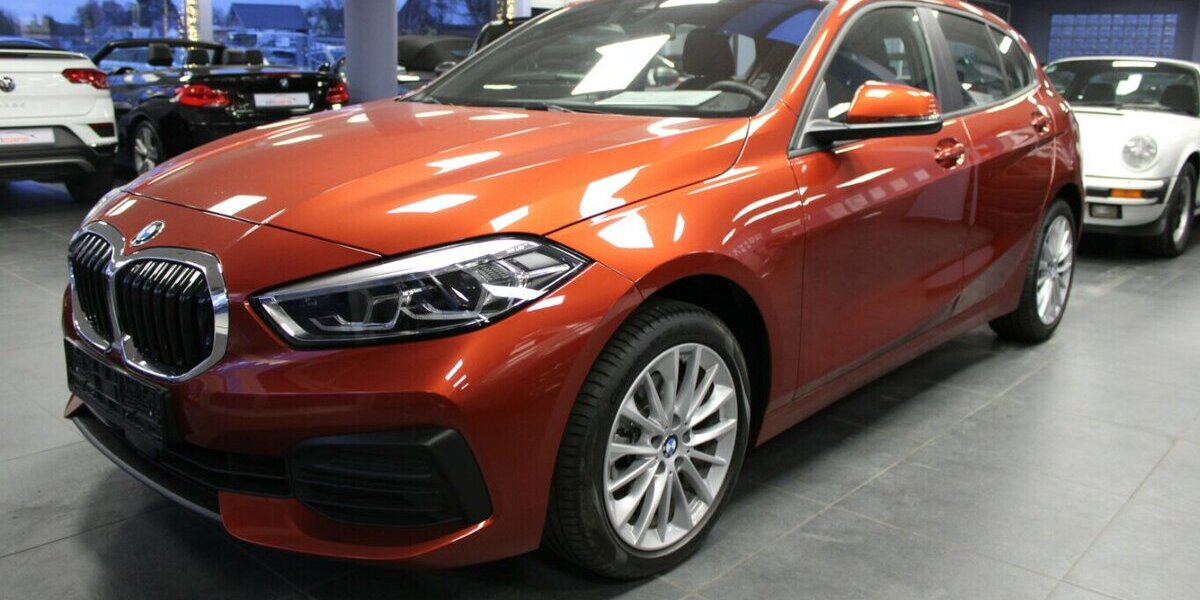 BMW 118 118d Aut. Advantage 7.250 km 26.980 &euro; Euskirchen 53881