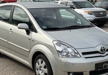 Toyota Corolla Verso 75.340 km 6.950 &euro; Bornheim 53332