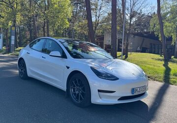 Tesla Model 3 118.000 km 21.999 &euro; Erftstadt 50374