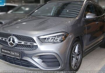 Mercedes-Benz GLA 180 18.278 km 37.490 &euro; Köln 51149
